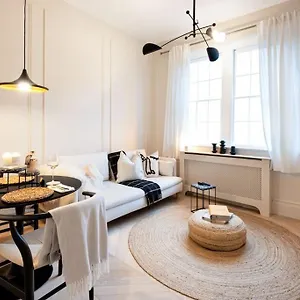 Stylish Georgian Flat - Ba1 - Walk To Crescent Apartment